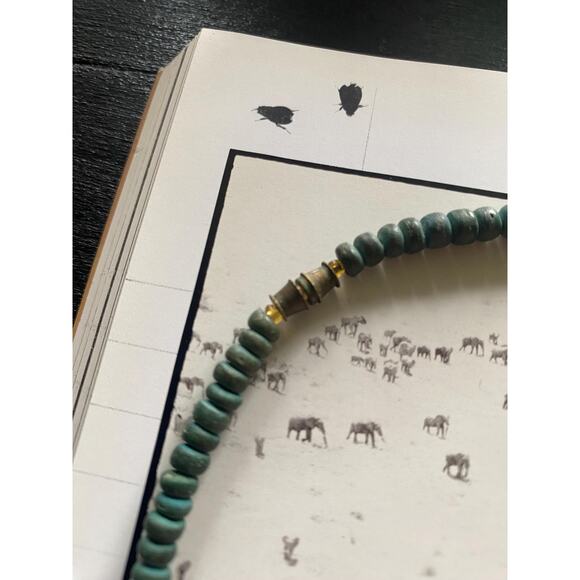 Necklace with wooden animals and beads - Picture 5 of 8